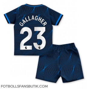 Chelsea Conor Gallagher #23 Replika Bortatröja Barn 2023-24 Kortärmad (+ Korta byxor)